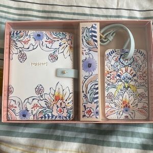 NWT Passport and luggage tag set